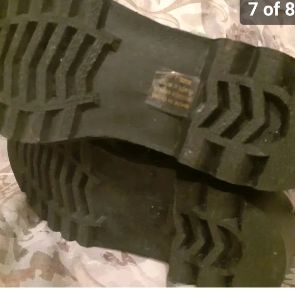 MICHAEL KORS RUBBER RAIN BOOTS SIZE 7 - Picture 5 of 7